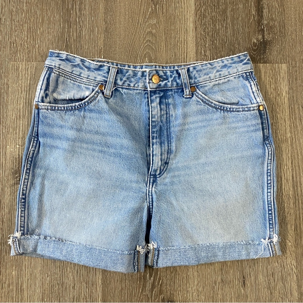 WRANGLER Denim Shorts Women’s Size 30 High Rise Wild West Straight Light Wash